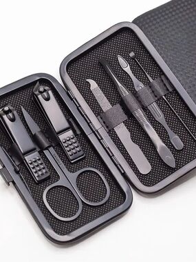 Women’s Black Stainless Steel Grooming Kit - 7-Piece Nail Care Set